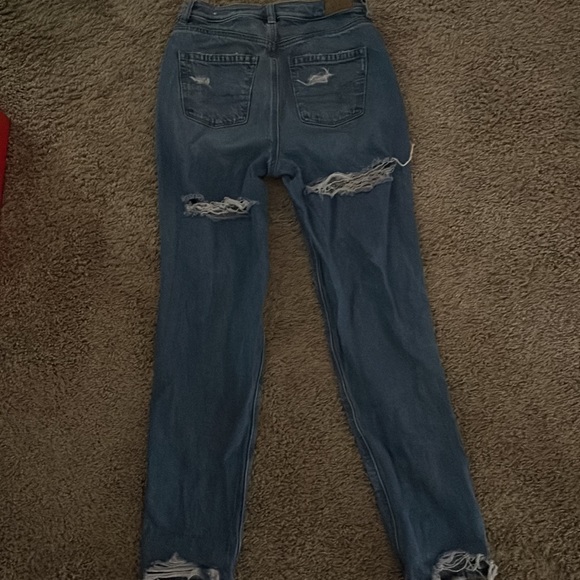 American Eagle Ripped Mom Jean - Picture 2 of 5